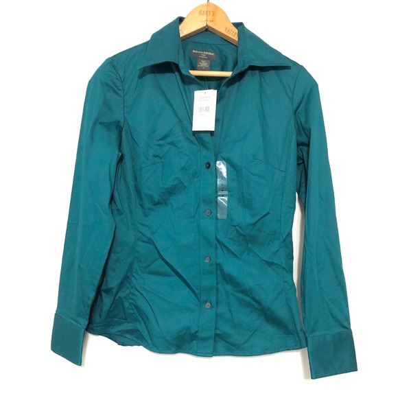 Banana Republic Tops - 🍌 Banana Republic Button Up Banana Republic Tops - 🍌 Banana Republic Button Up